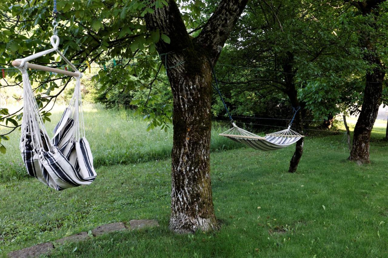 Guesthouse Idila Pod Nanosom Senozece Esterno foto