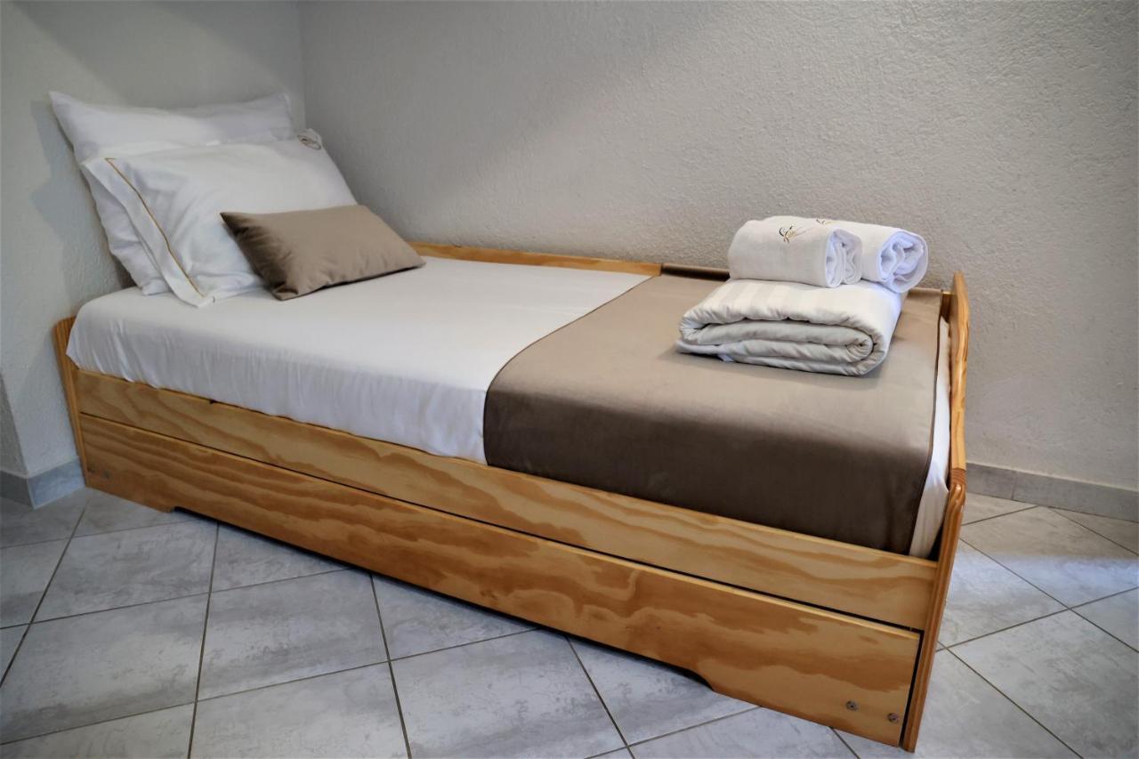 Guesthouse Idila Pod Nanosom Senozece Esterno foto