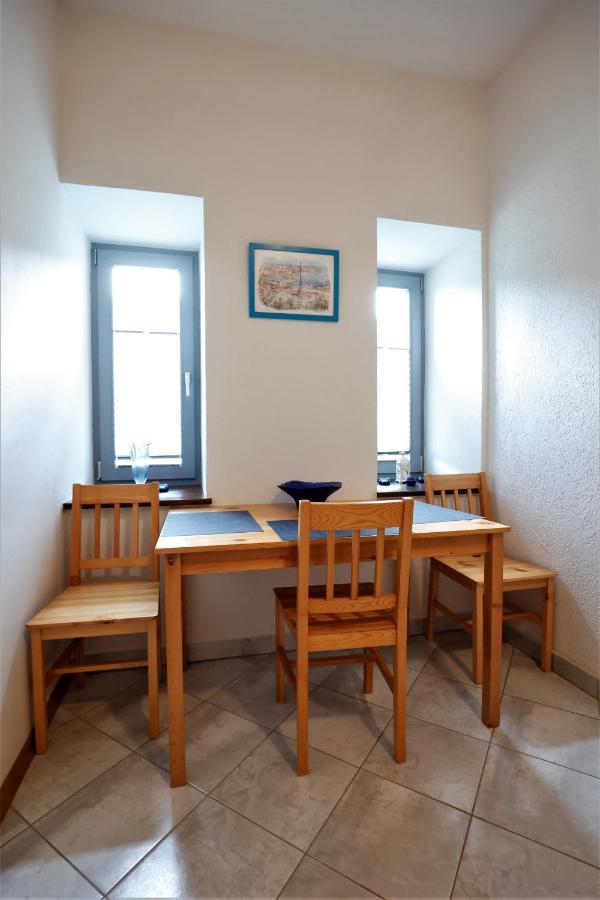 Guesthouse Idila Pod Nanosom Senozece Esterno foto