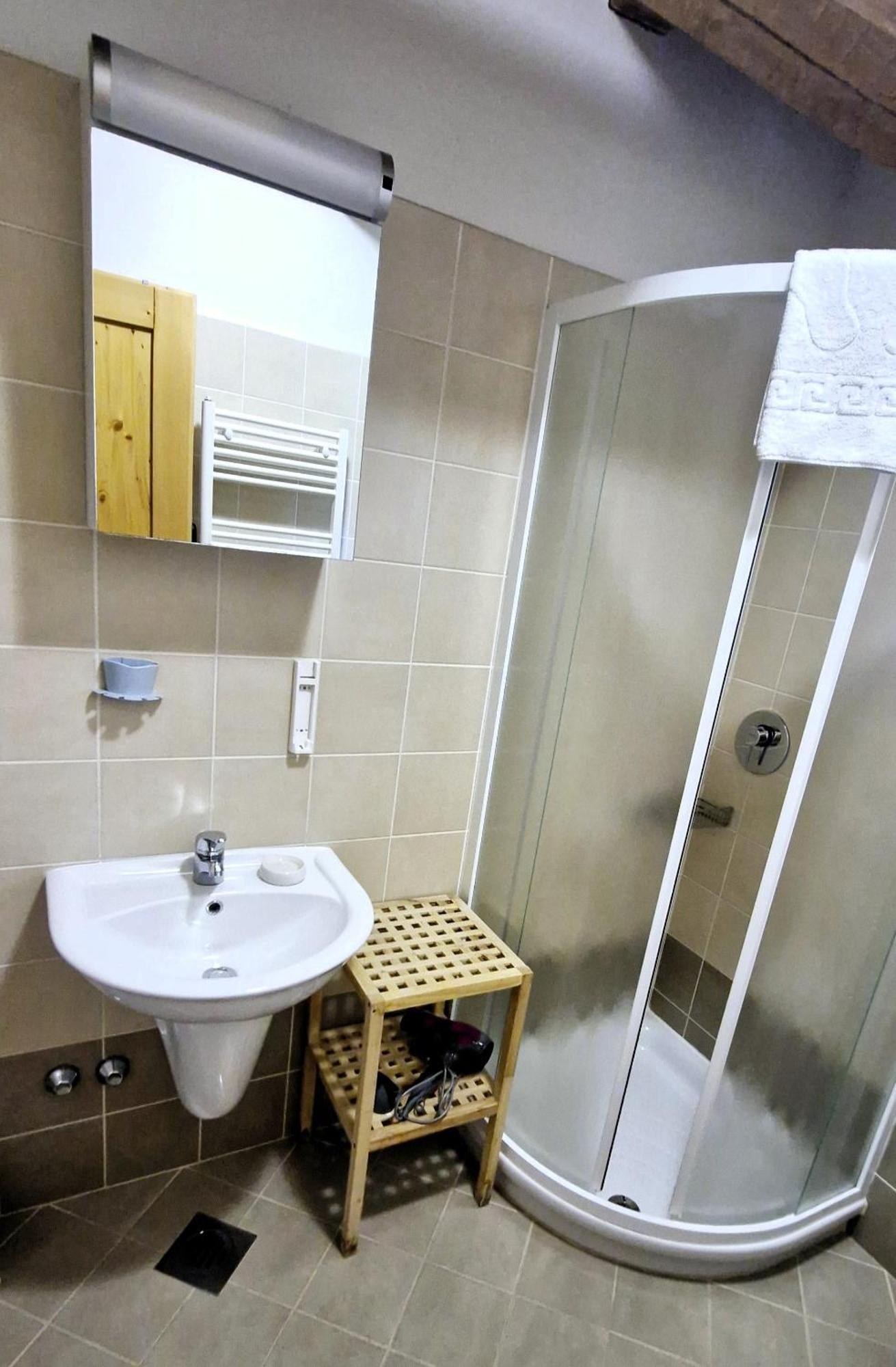 Guesthouse Idila Pod Nanosom Senozece Esterno foto