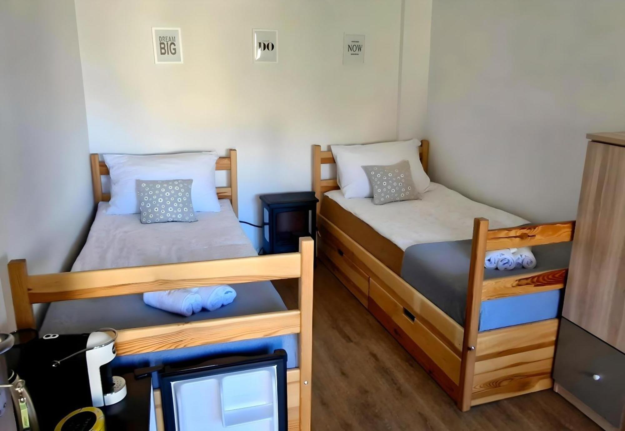 Guesthouse Idila Pod Nanosom Senozece Esterno foto